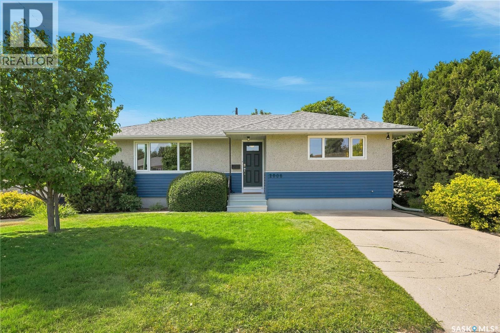 2006 Louise AVENUE