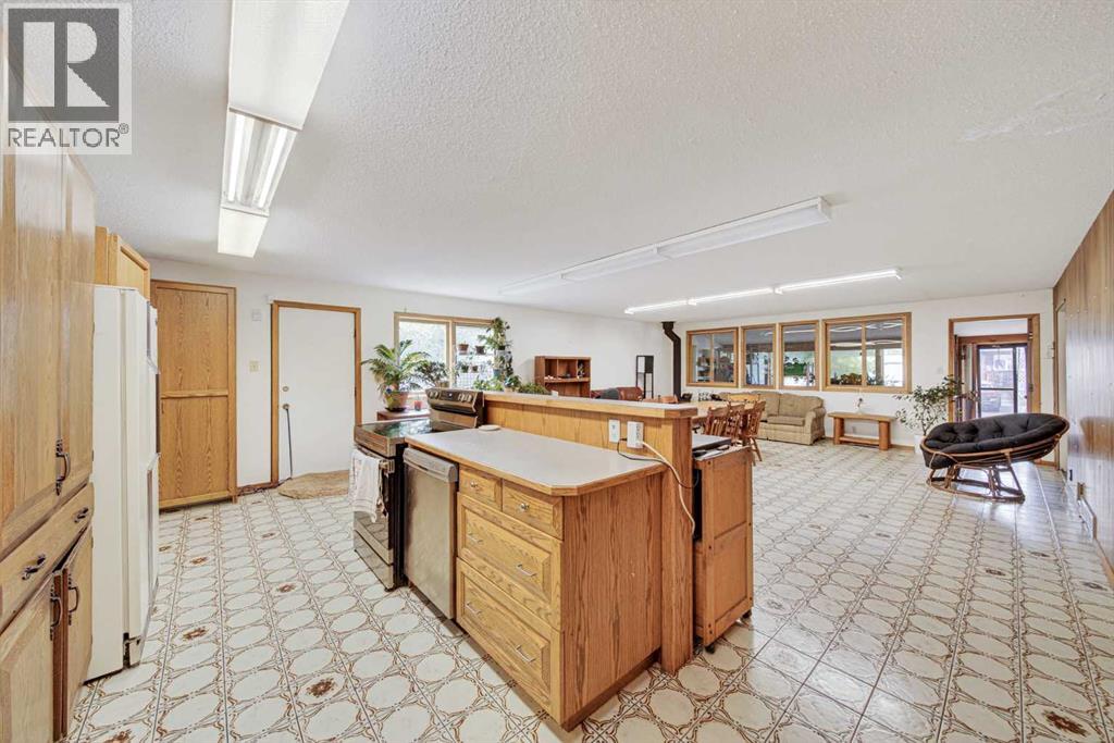 12145 21Ave - Image 14
