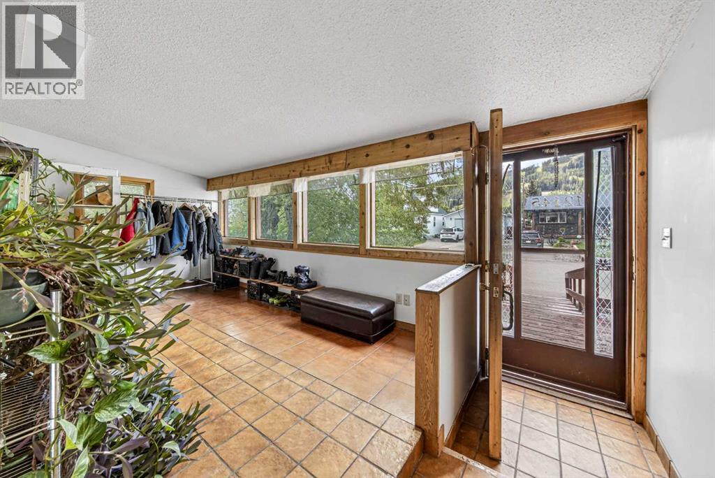 12145 21Ave - Image 4