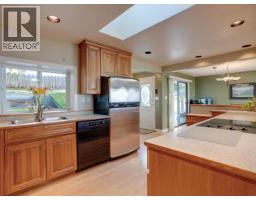 4092 Westview Ave, Powell River, BC  Photo 24