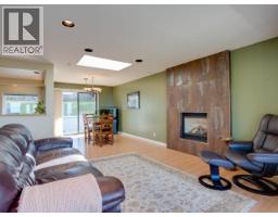 4092 Westview Ave, Powell River, BC  Photo 42