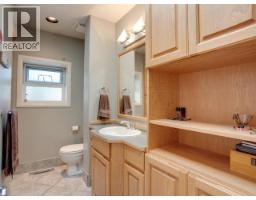 4092 Westview Ave, Powell River, BC  Photo 51