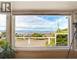 4092 Westview Ave, Powell River, BC  Photo 41