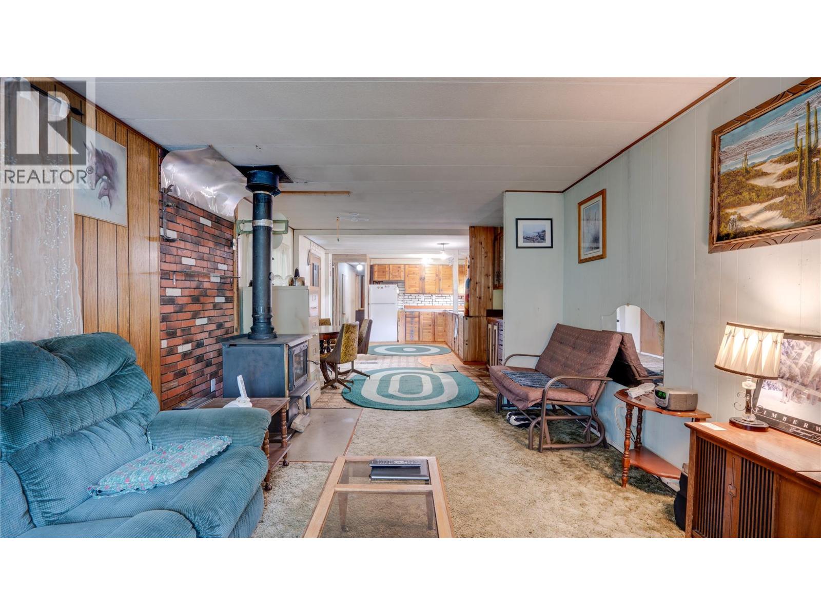 686 Powell Road - Image 9