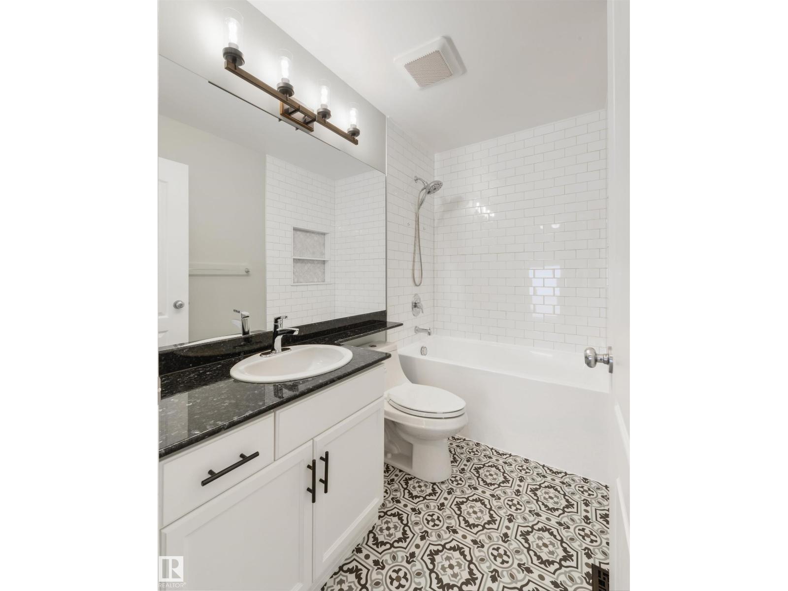 9 HIGHWOOD BV - Image 25