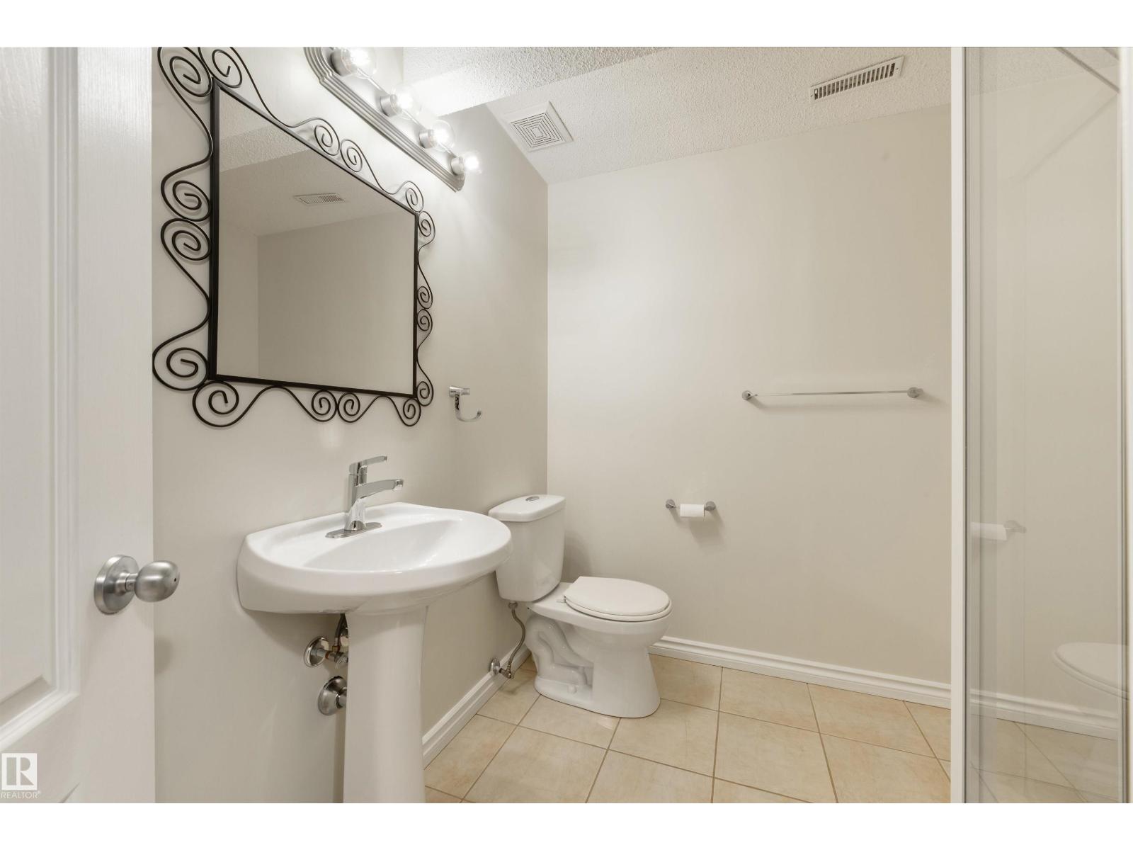 9 HIGHWOOD BV - Image 37