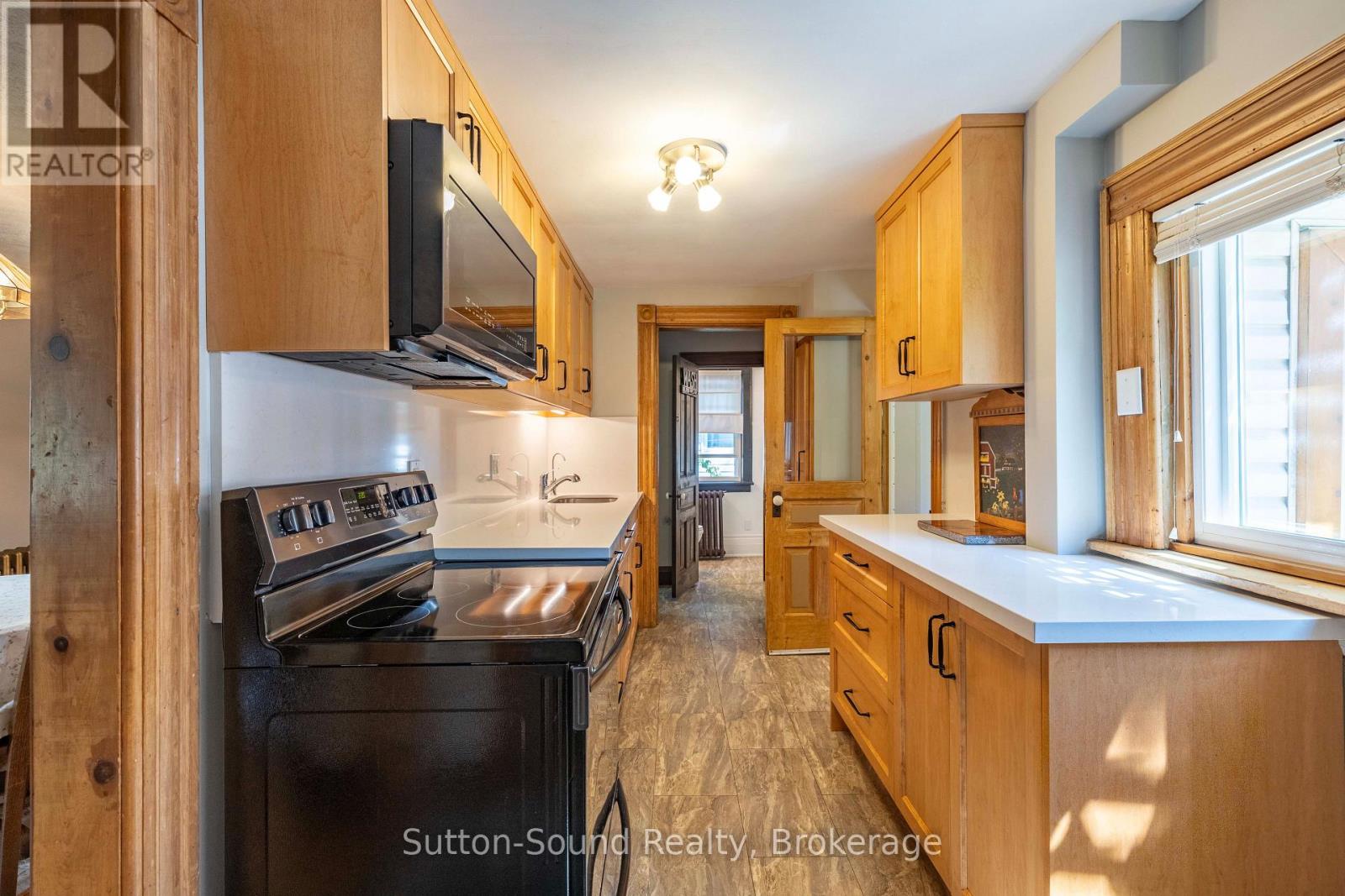 155 5TH  A STREET E - Image 14