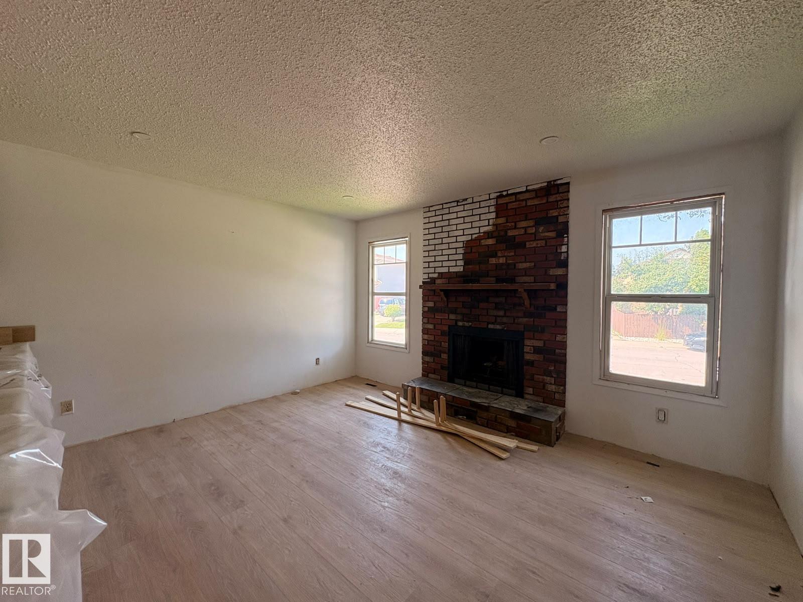 18007 73 AV NW - Image 6