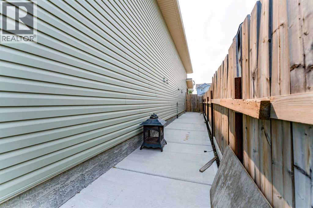 352 CROCUS Terrace W - Image 31