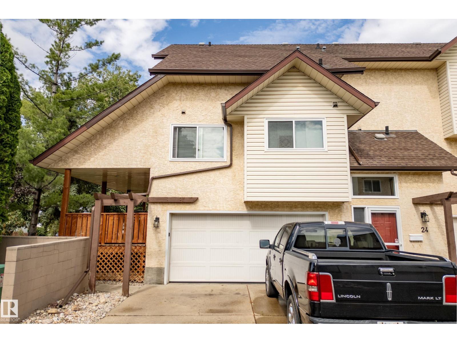 #25 3811 85 ST NW - 2