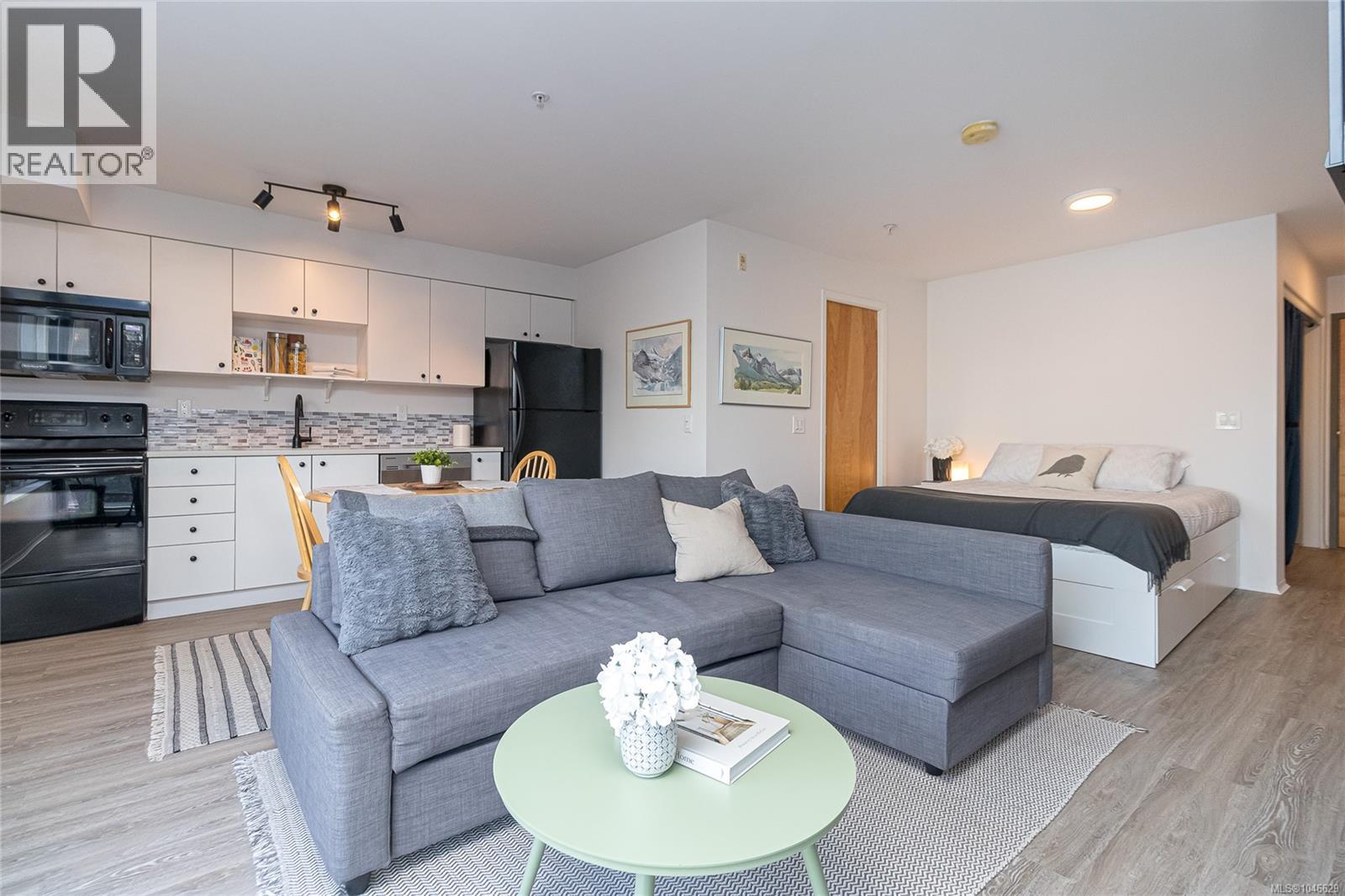 #303 932 Johnson St - 8