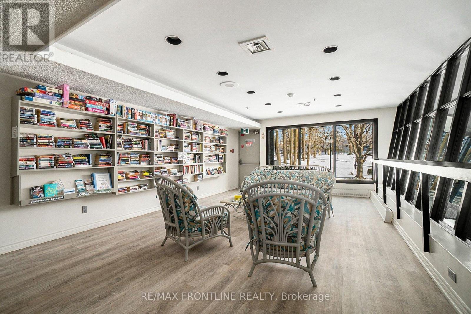 #1009 1081 AMBLESIDE DRIVE - Image 20