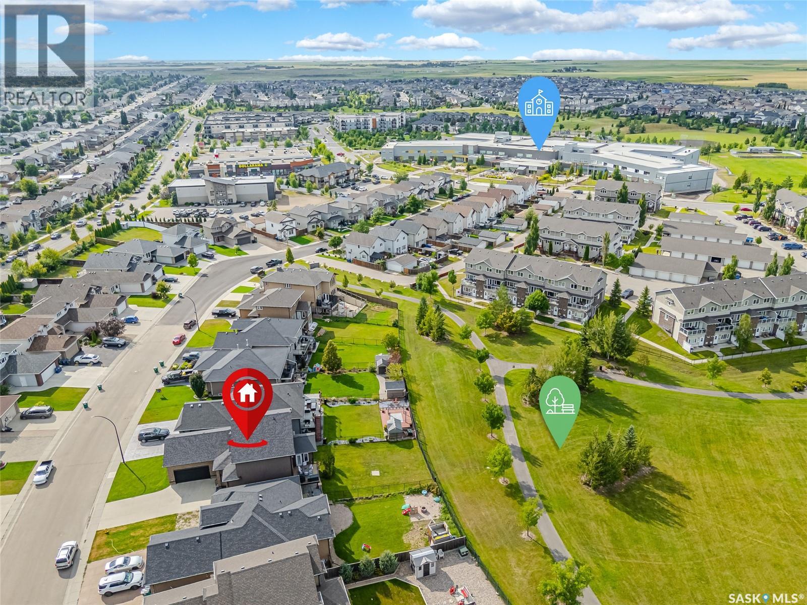 242 Denham CRESCENT - 4