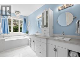 2259 Westside Place, Kelowna, BC V1Z3T5 Photo 43