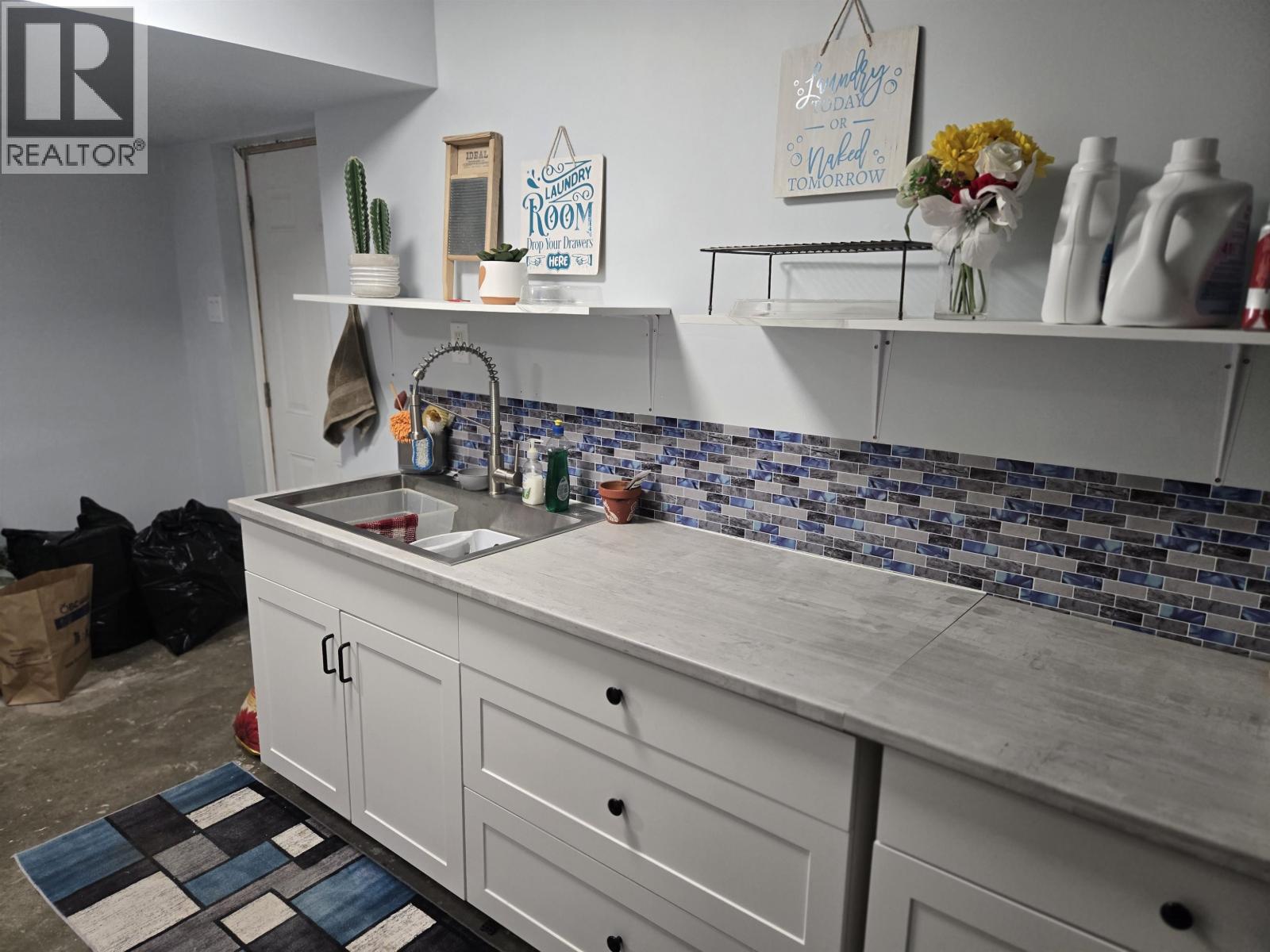 453 HUTCHCROFT STREET - Image 25
