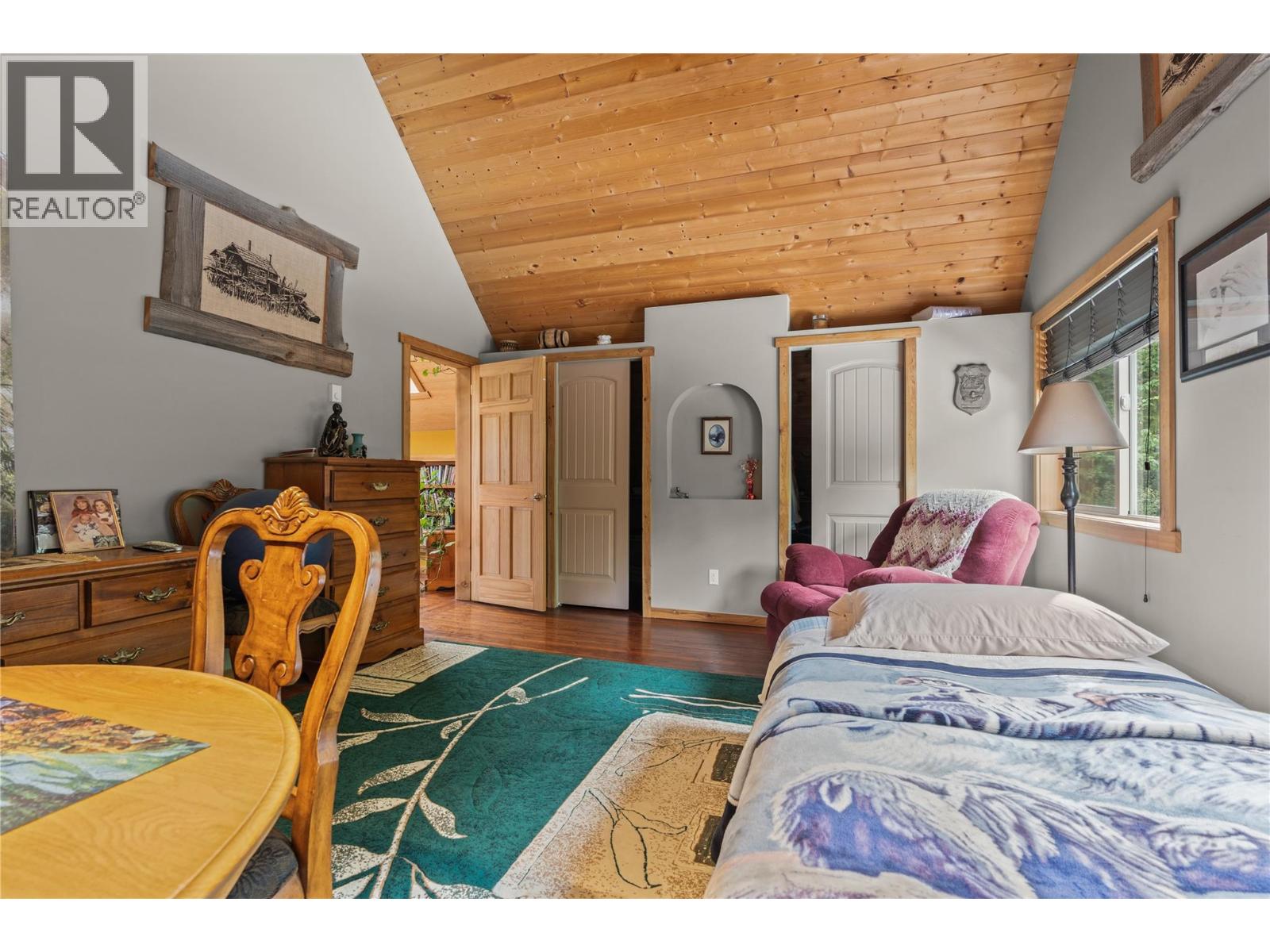 310 Grandview Bench Road - Image 38