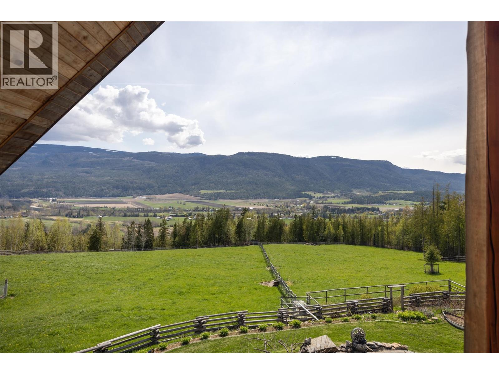 310 Grandview Bench Road - Image 43
