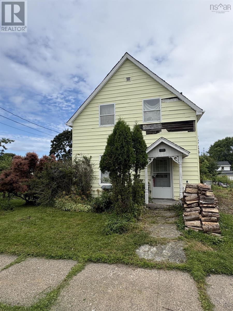37 Rose Avenue
