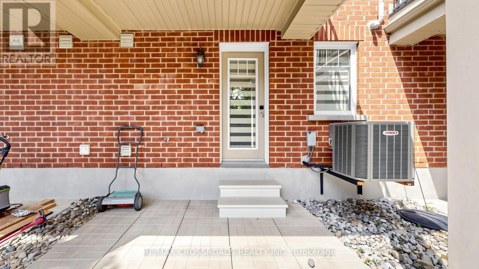 #68 6020 DERRY ROAD - 36