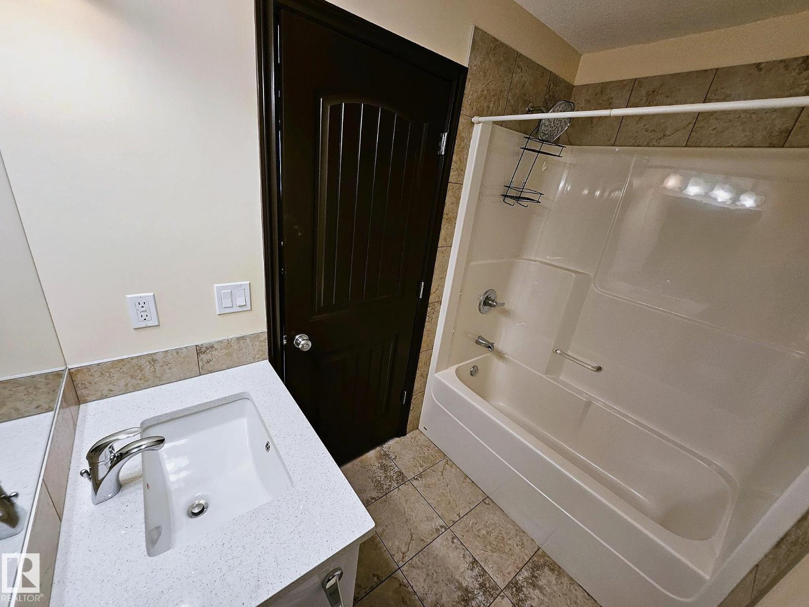 11625 88 ST NW - 24
