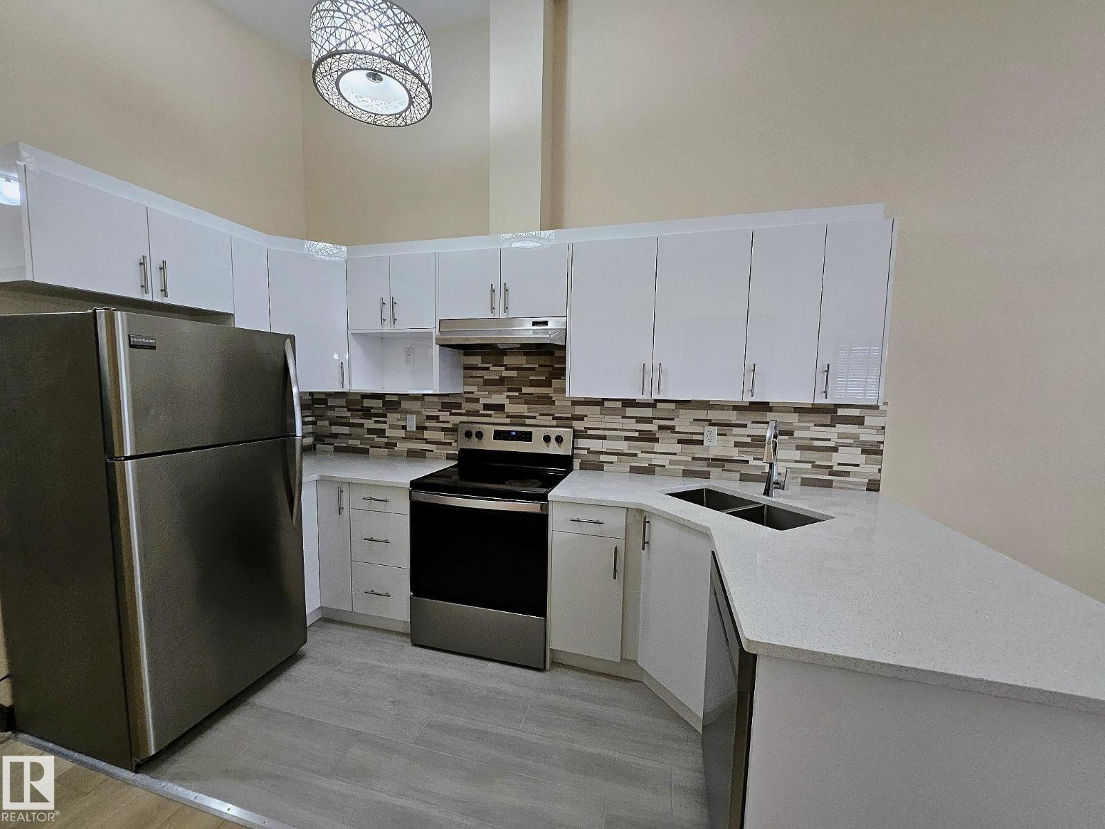 11625 88 ST NW - 18