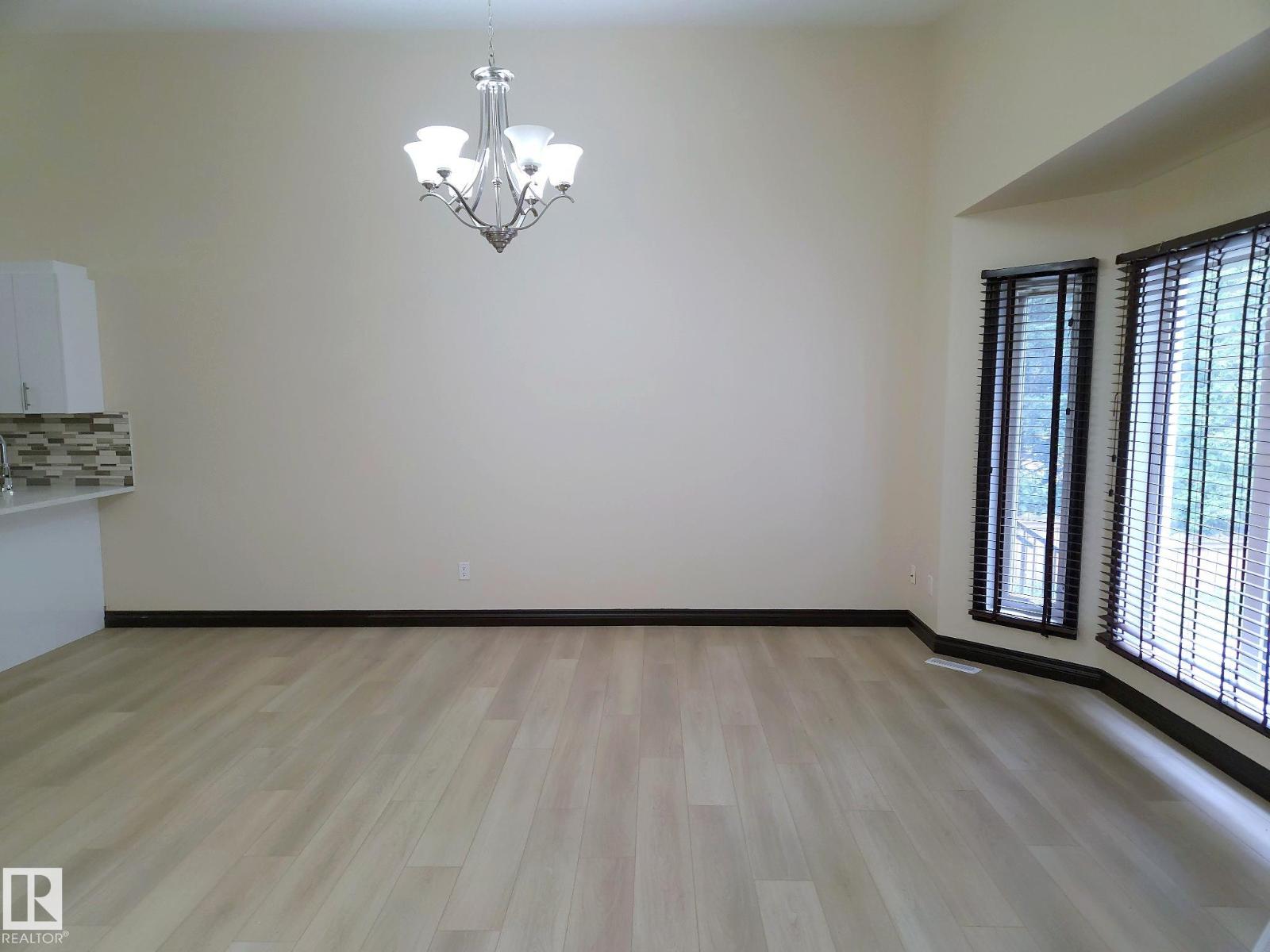 11625 88 ST NW - 10