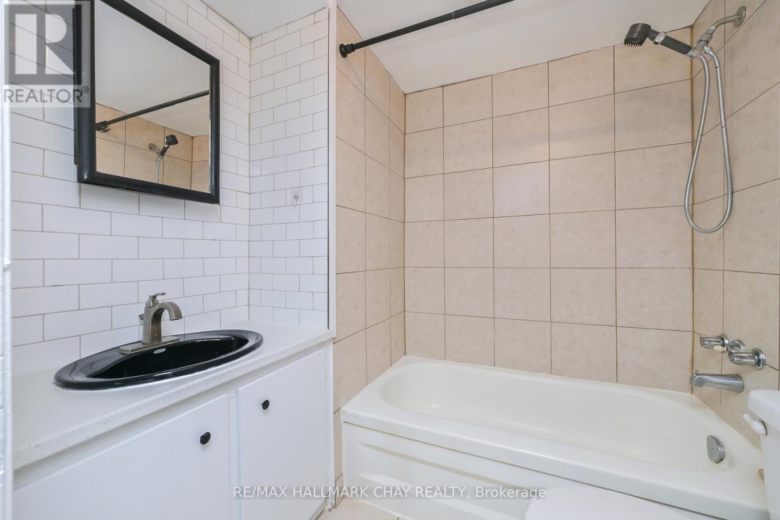 186 BEATTIE AVENUE - Image 26
