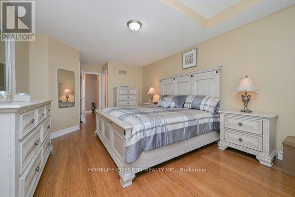 315 ELLWOOD DRIVE W - 9