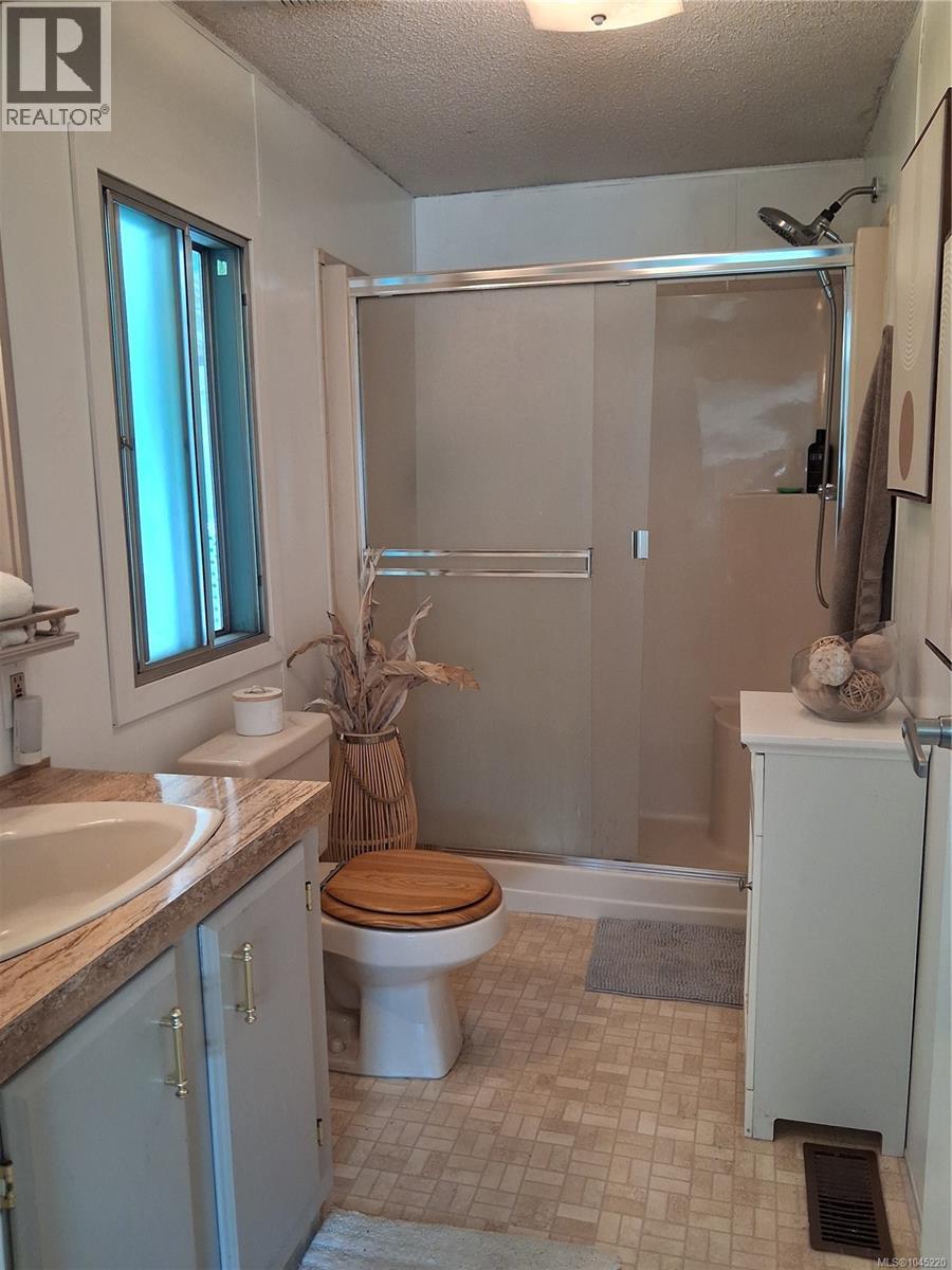 #33 7701 Central Saanich Rd - 29