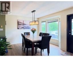 Laundry room - 2116 Northland Rd, Port Mcneill, BC V0N2R0 Photo 6