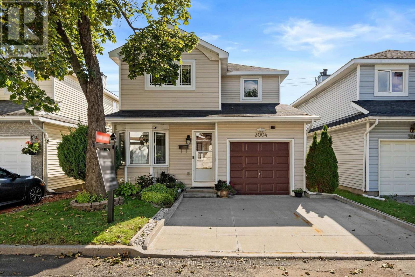 3004 VICTORIA HEIGHTS CRESCENT - 1