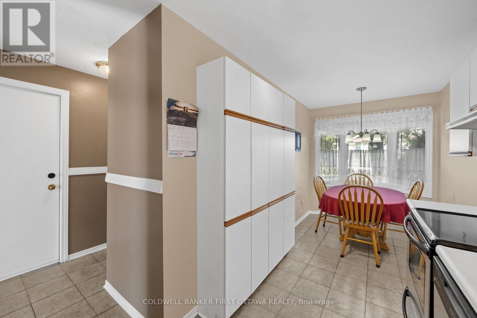 3004 VICTORIA HEIGHTS CRESCENT - Image 4
