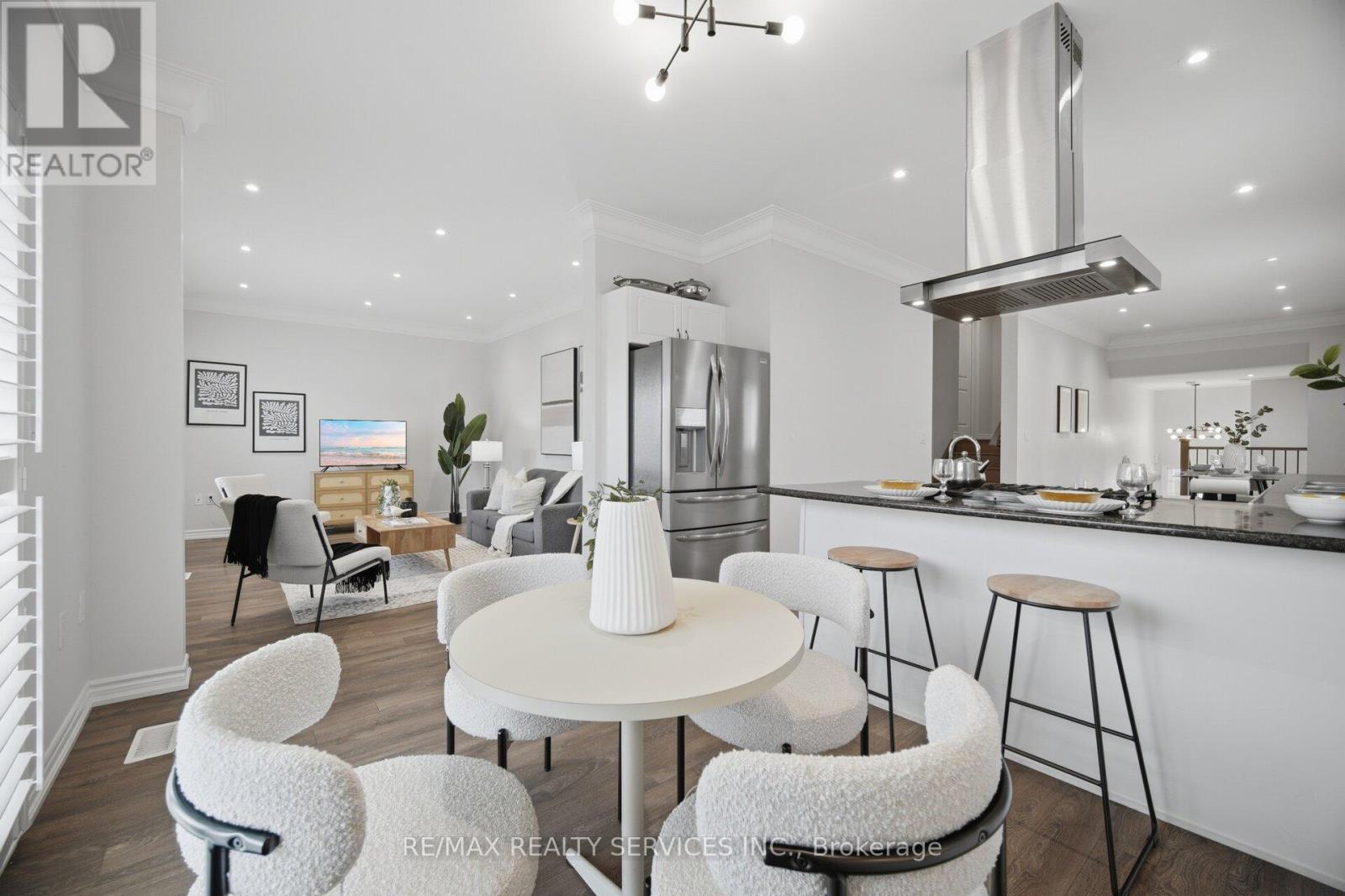 20 TODD CRESCENT - Image 10