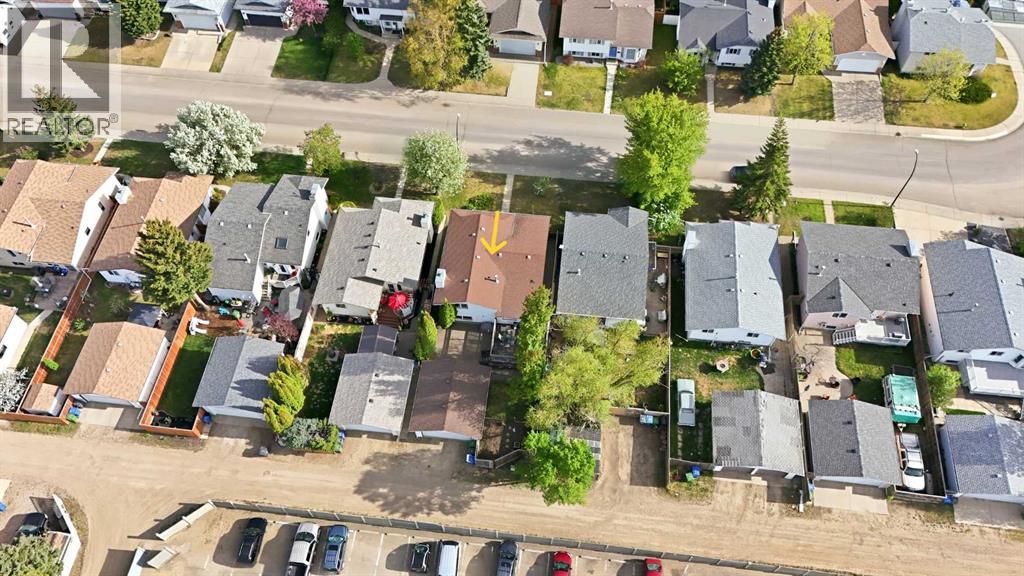 Listing photo – 76 Dixon Crescent, Red Deer
