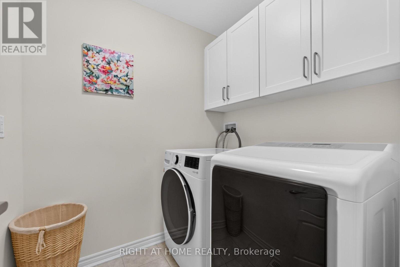 180 SPRING CREEK DRIVE - Image 33