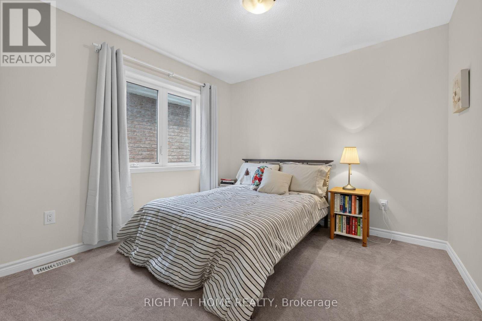180 SPRING CREEK DRIVE - Image 28