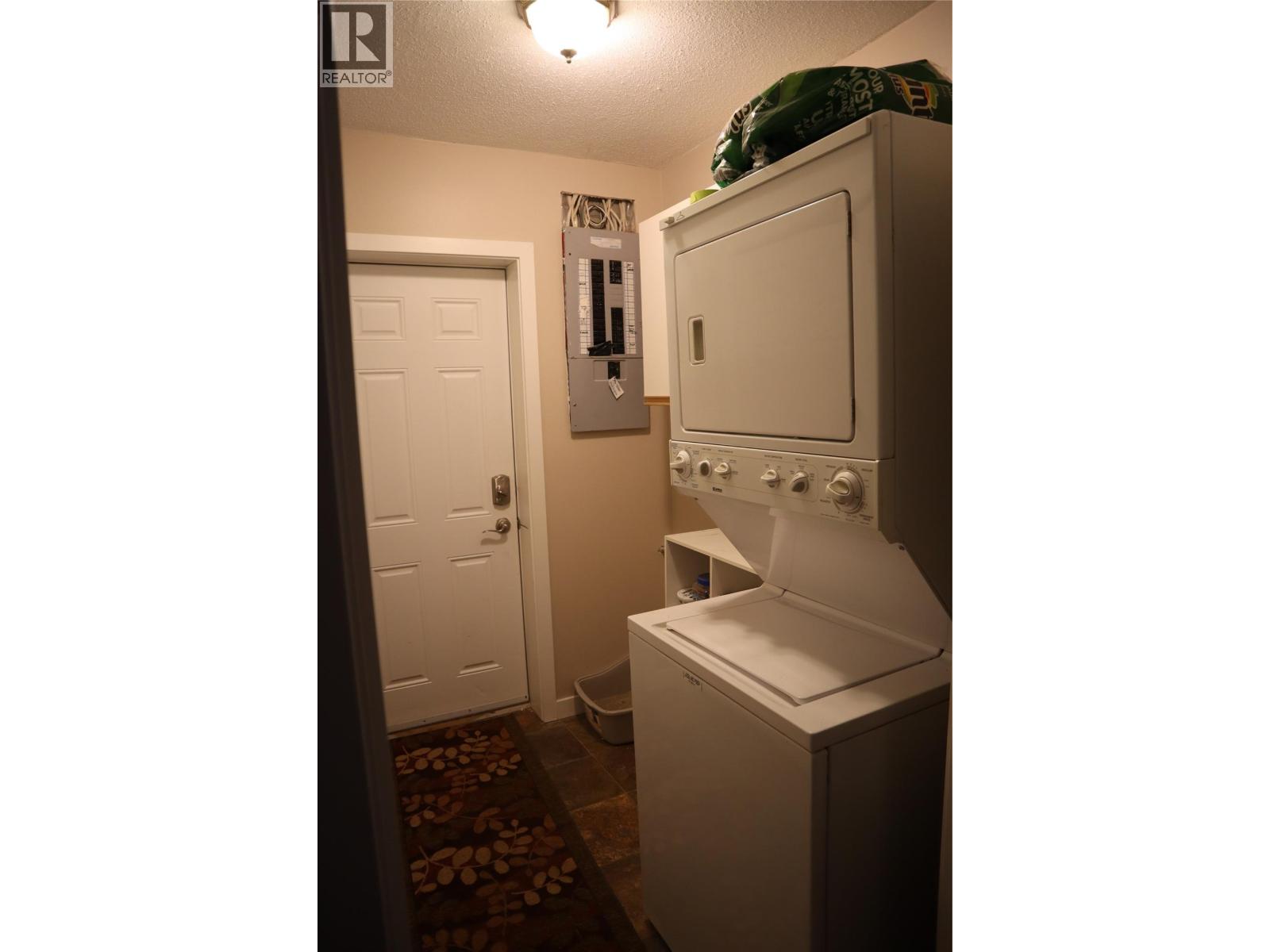 4221 Barriere Lakes Road, Barriere