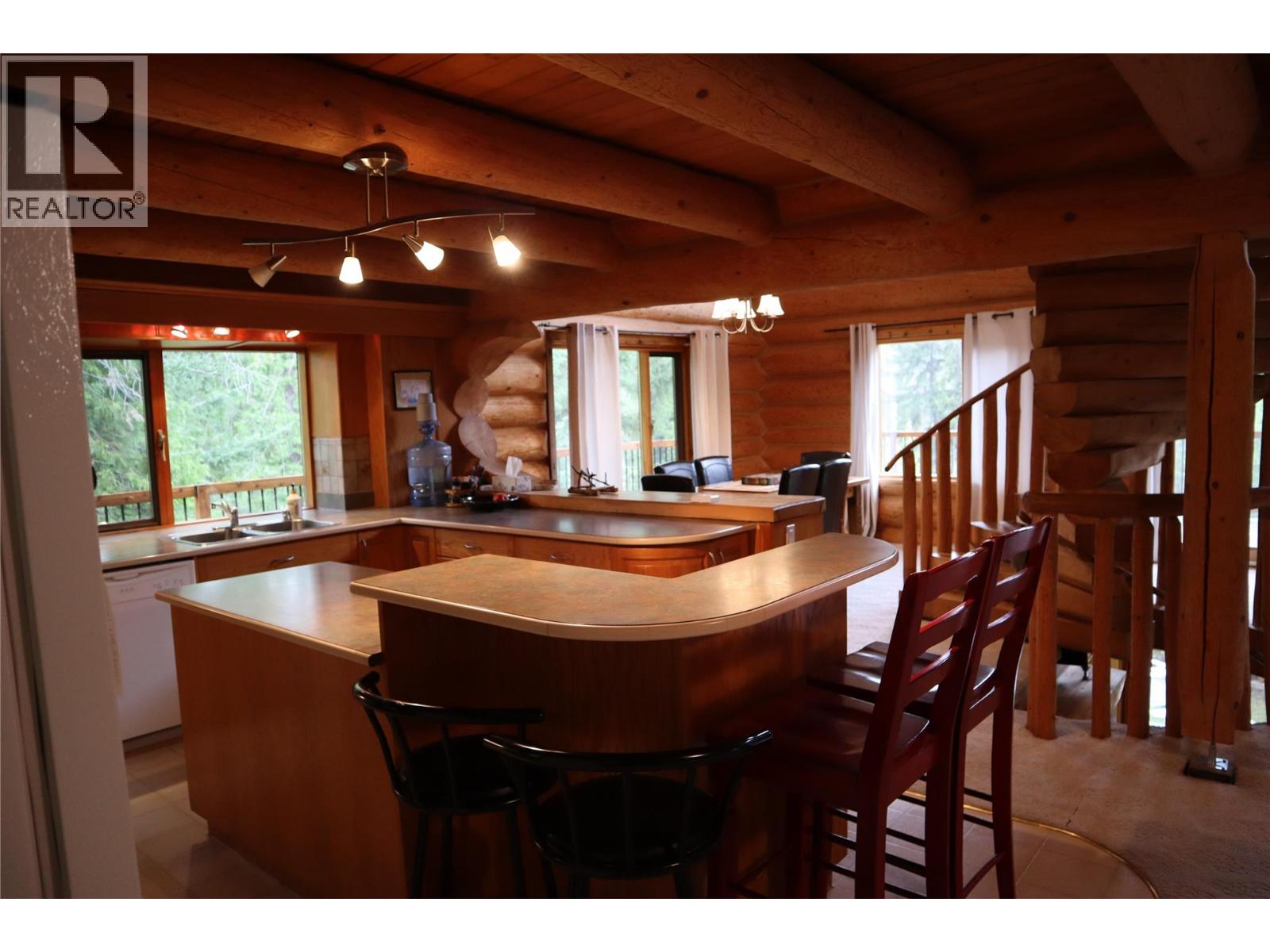 4221 Barriere Lakes Road, Barriere