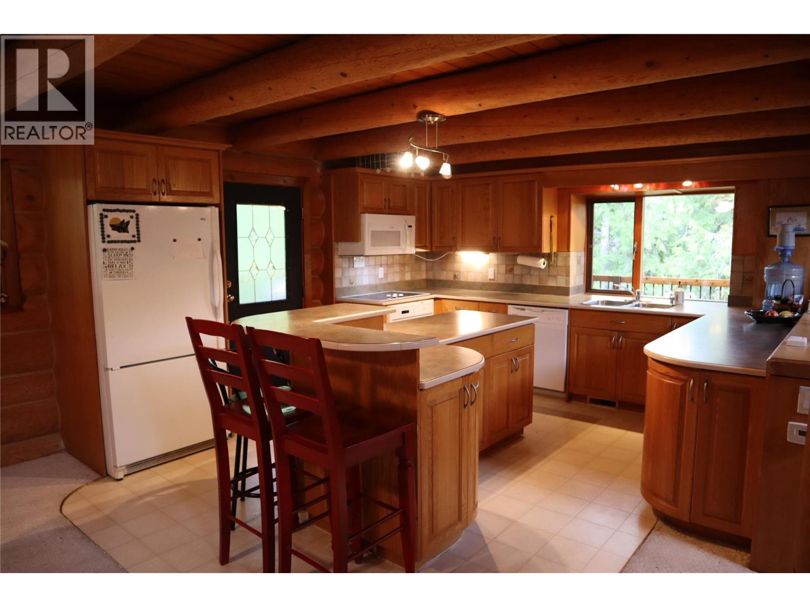 4221 Barriere Lakes Road, Barriere