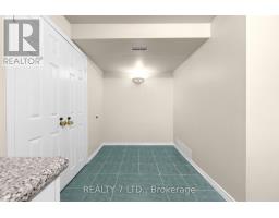 Bsmt - 62 Fairlane Crescent, Vaughan, ON L4H2G9 Photo 12