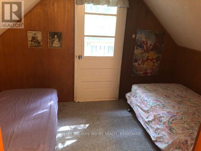 28 LOWER LAKE LANE - 26