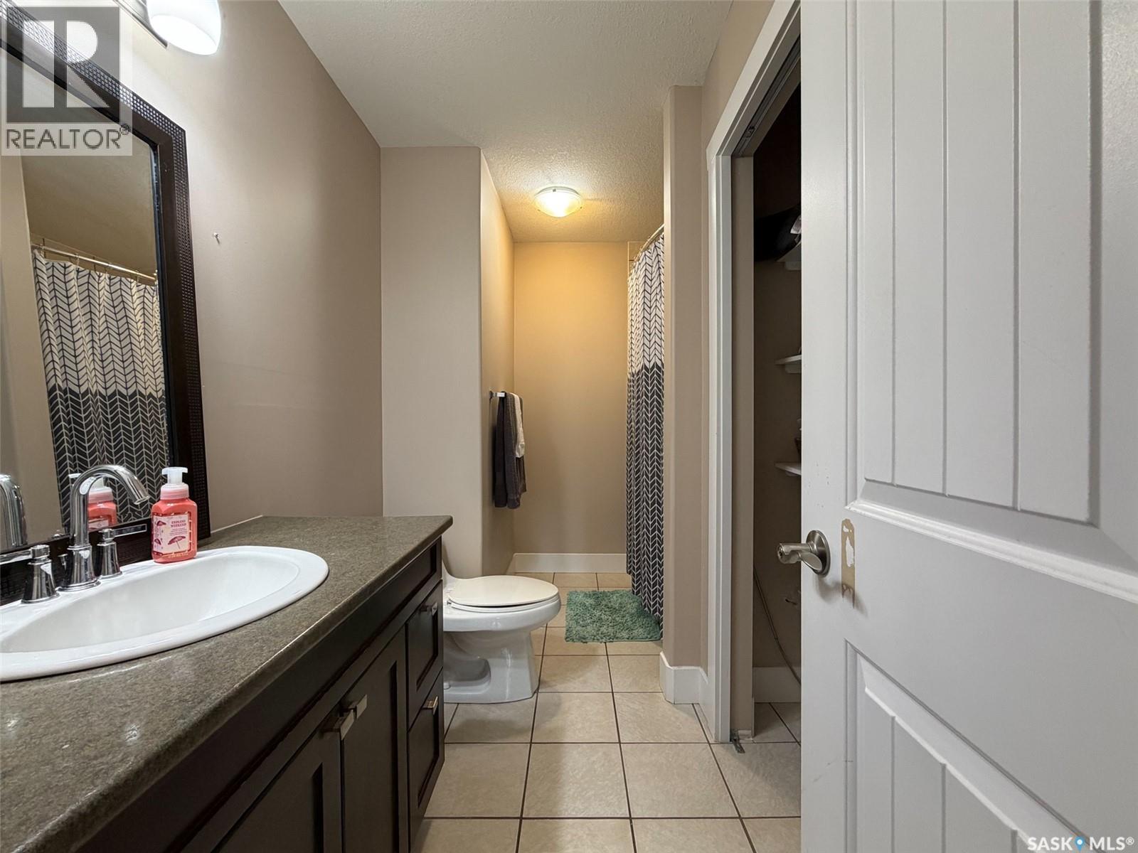715 Centre STREET - Image 32
