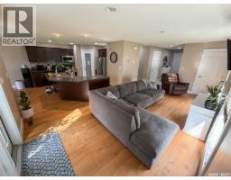 4pc Bathroom - 715 Centre Street, Shaunavon, SK S0N2M0 Photo 13