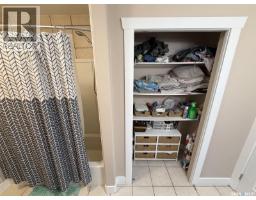 715 Centre Street, Shaunavon, SK S0N2M0 Photo 34