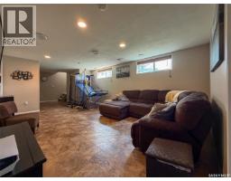 715 Centre Street, Shaunavon, SK S0N2M0 Photo 47