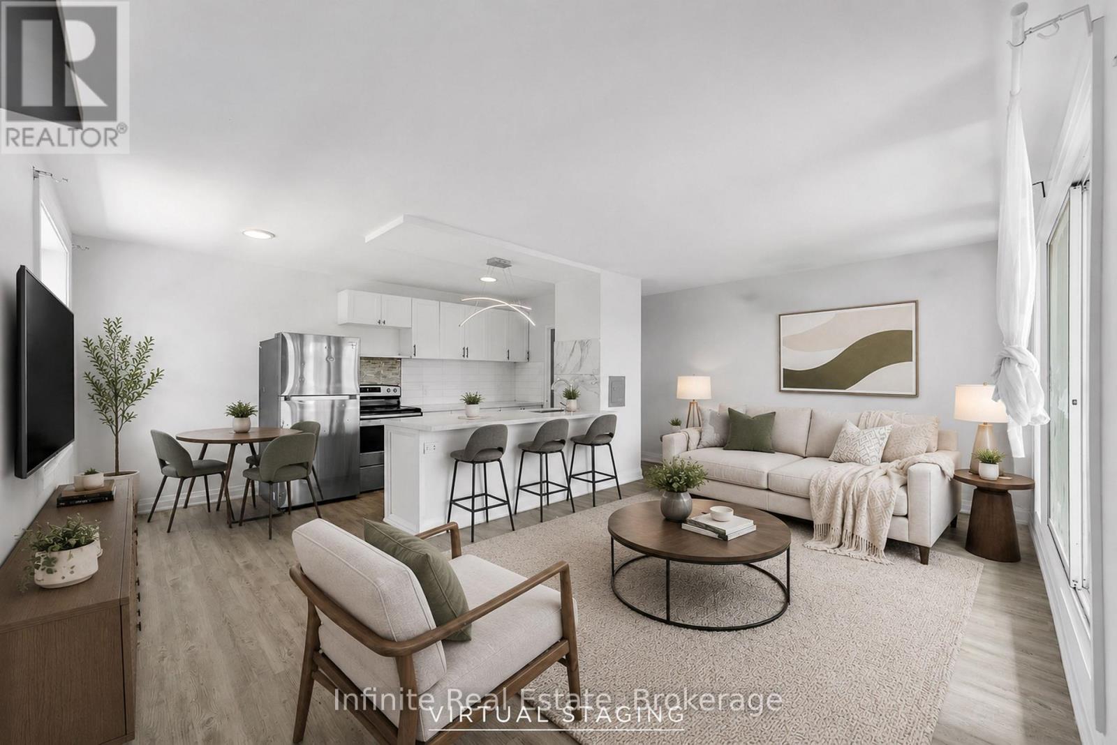 Photo of 896 Eglinton Avenue