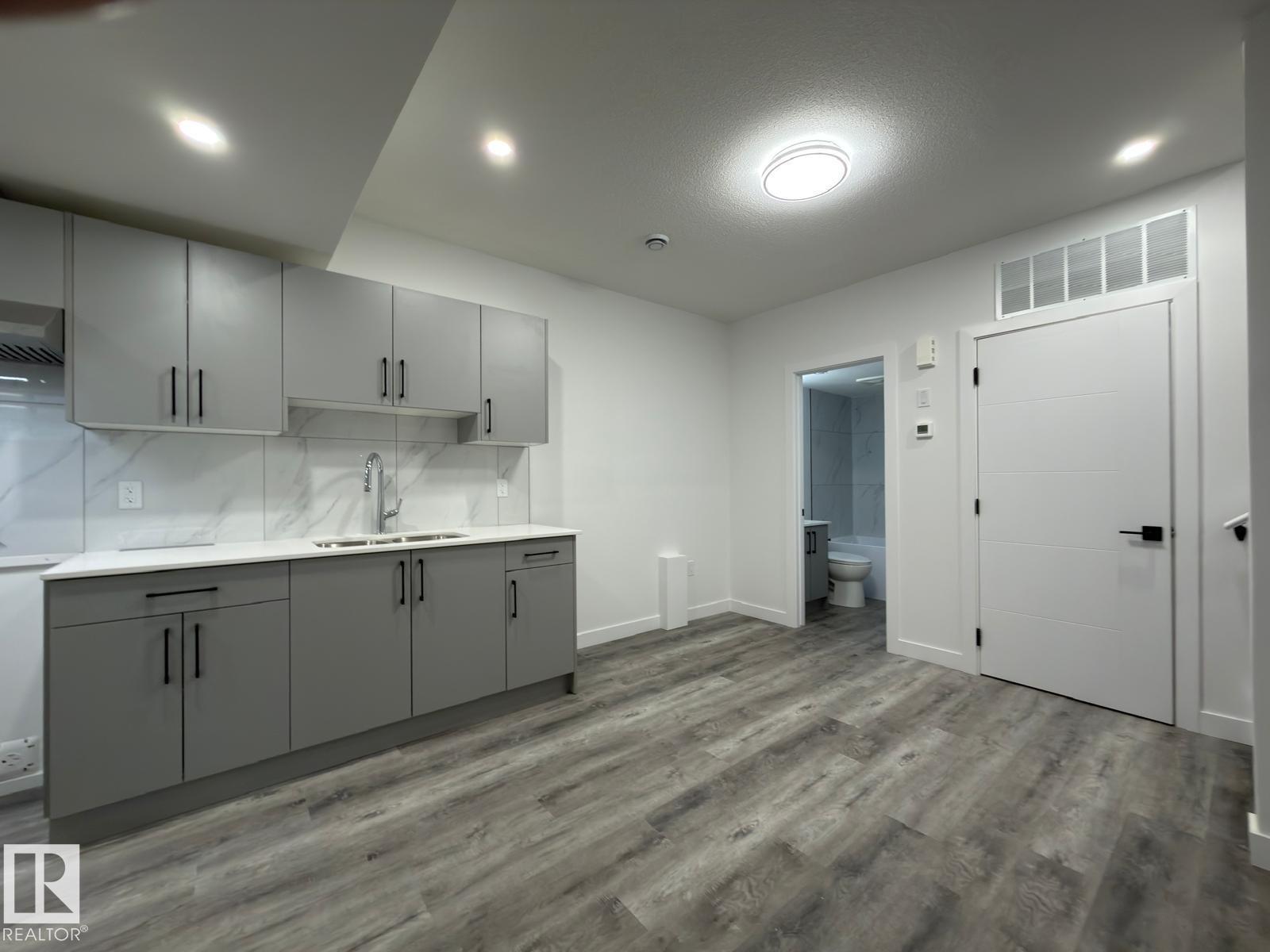 1314 35 ST NW - 58