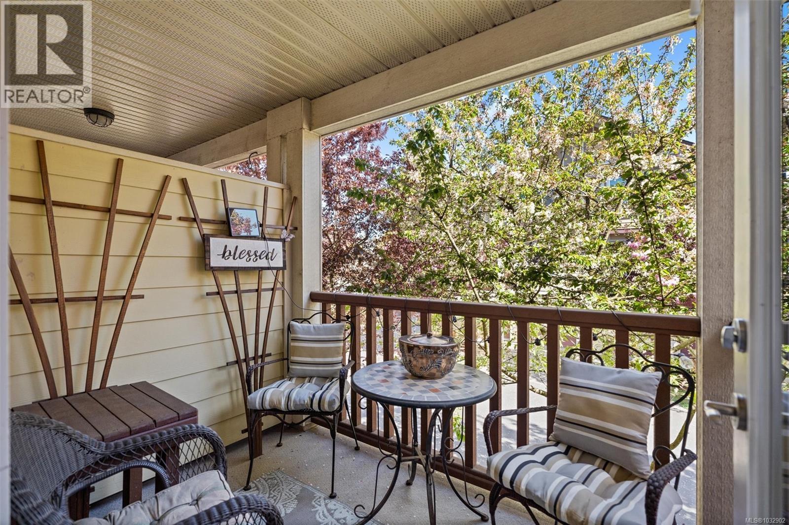 105 827 Arncote Ave, Langford