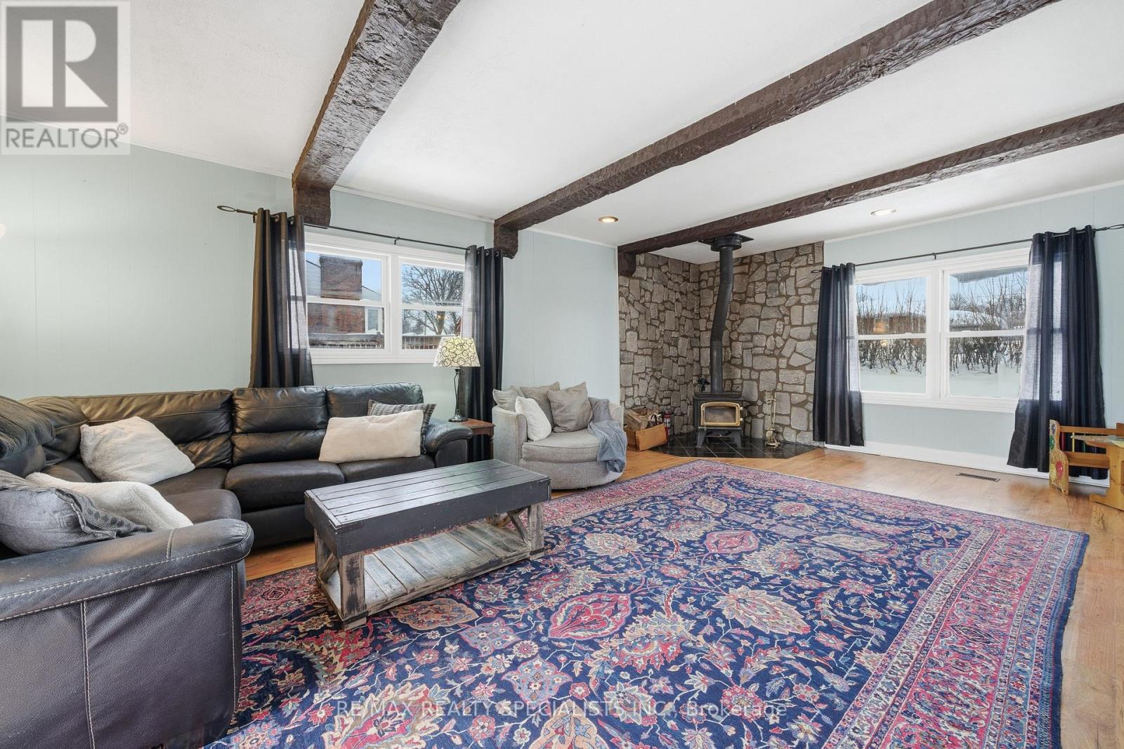 302 KING STREET - 21