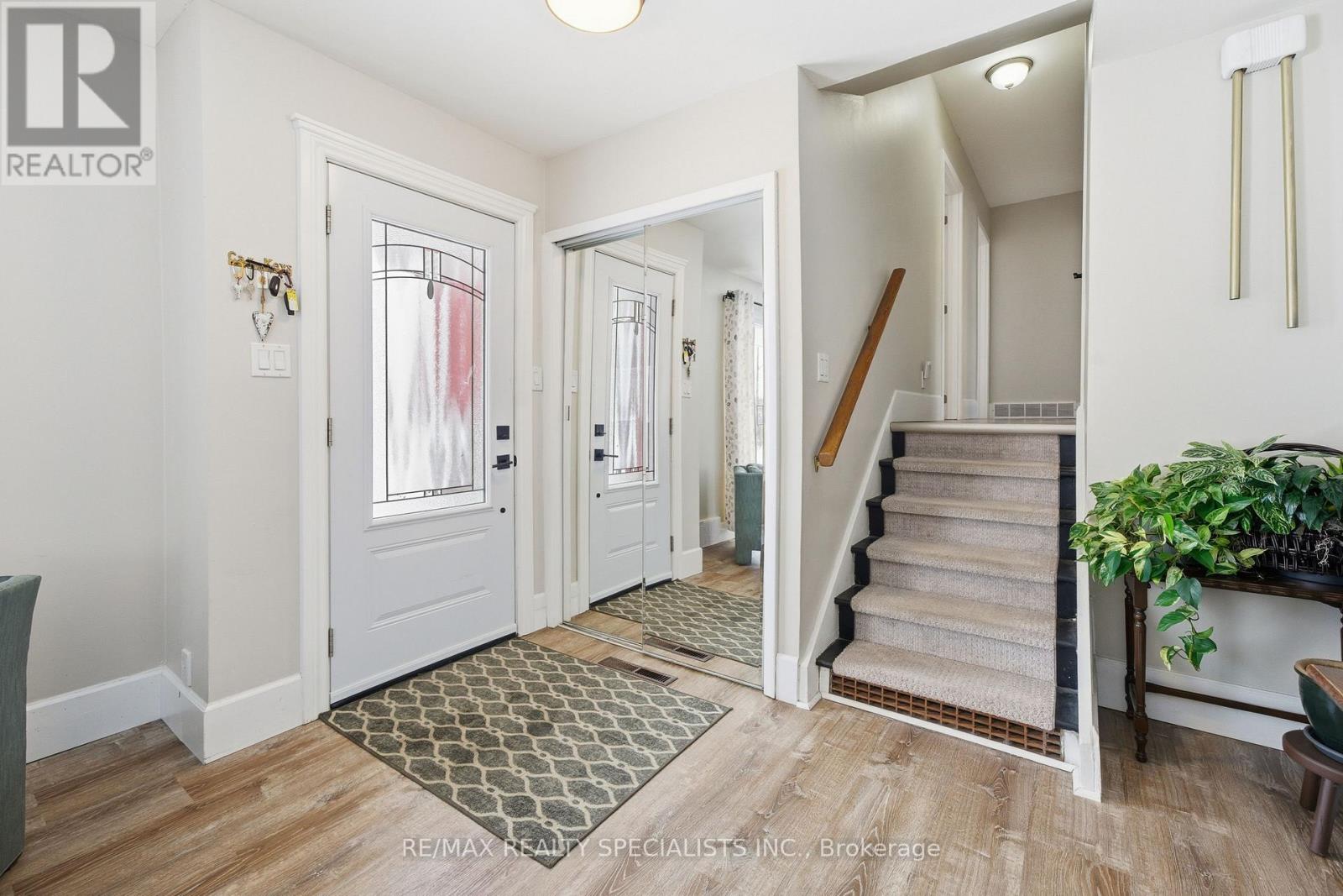 302 KING STREET - 7